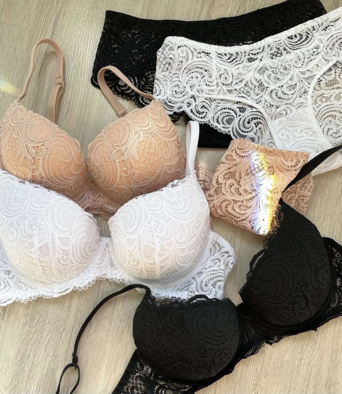 Луксозен сутиен Lormar Plunge серия Frizzante