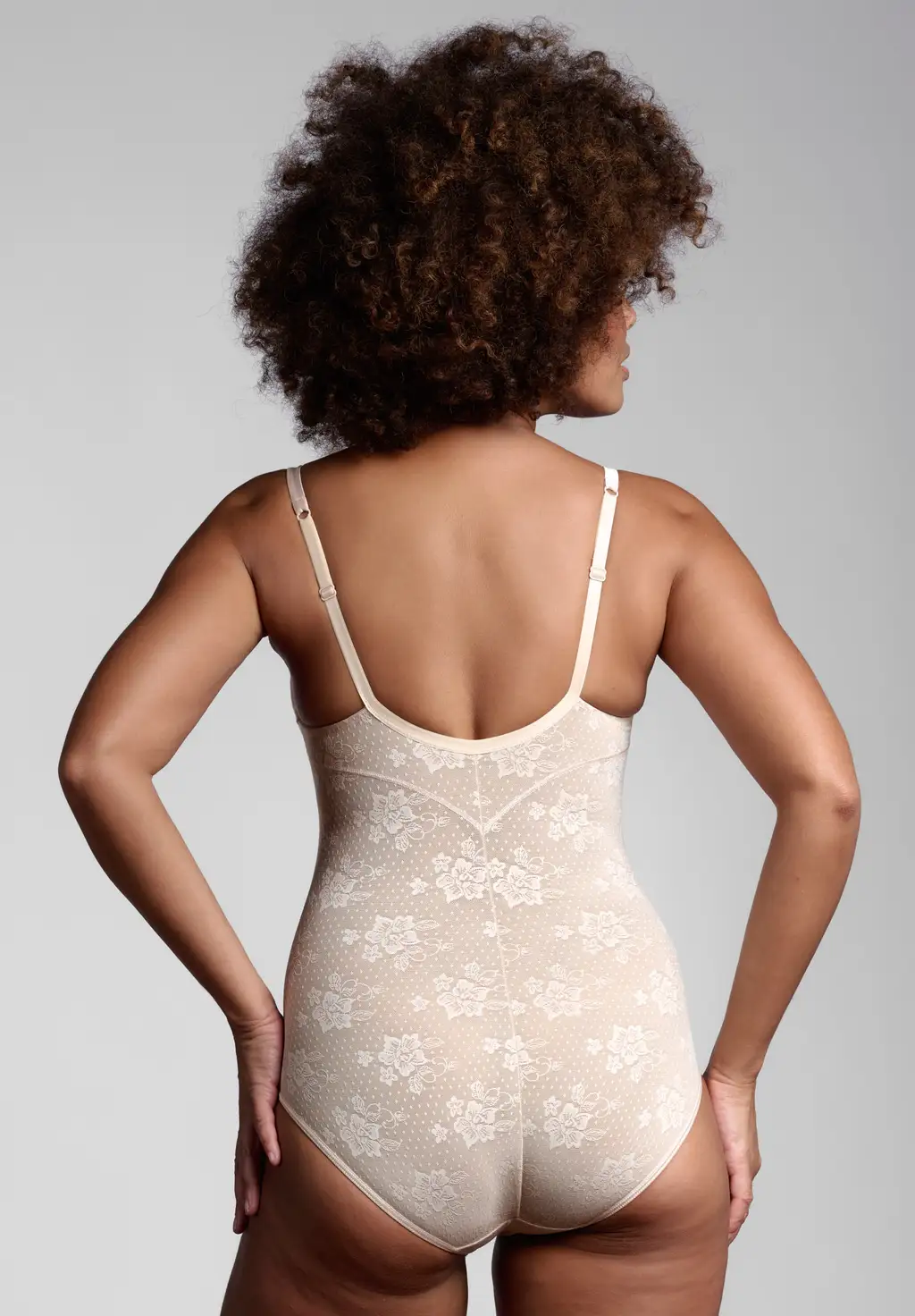 Луксозно боди с меки чашки Lepel 384 Belseno Bouquet