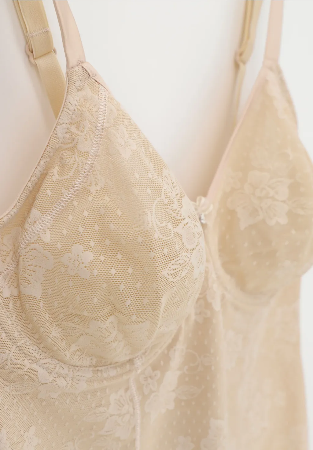 Луксозно боди с меки чашки Lepel 384 Belseno Bouquet