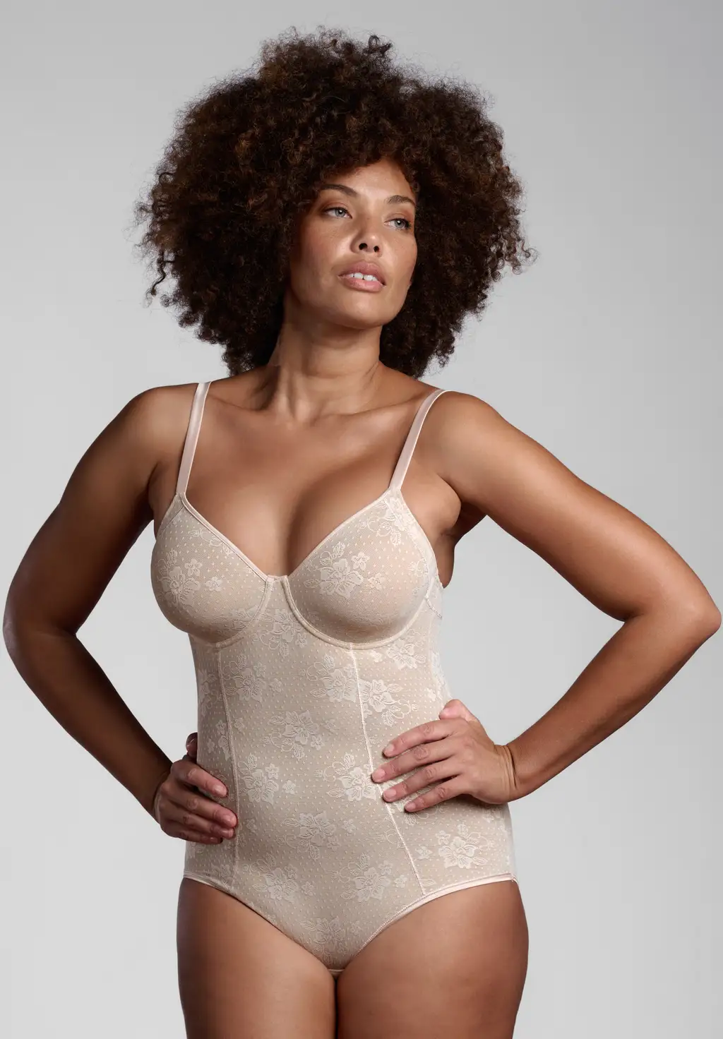 Луксозно боди с меки чашки Lepel 384 Belseno Bouquet