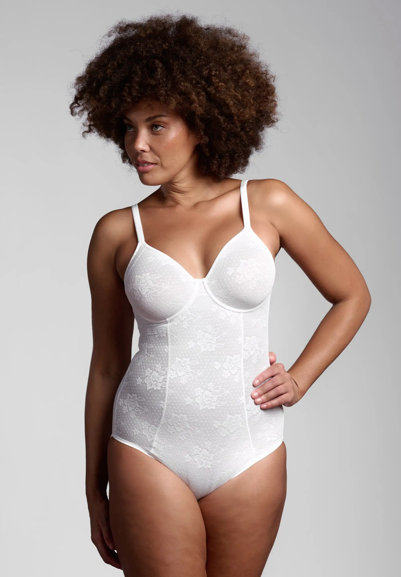 Луксозно боди с меки чашки Lepel 384 Belseno Bouquet