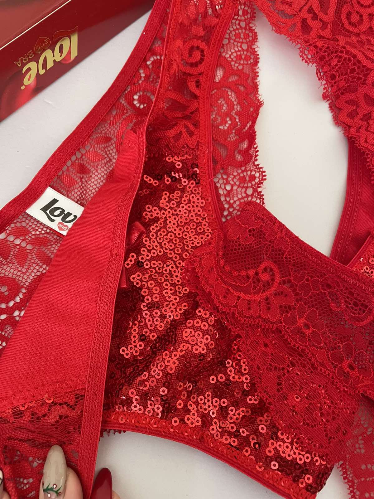 Червена бразилиана с пайети Love and Bra 31828